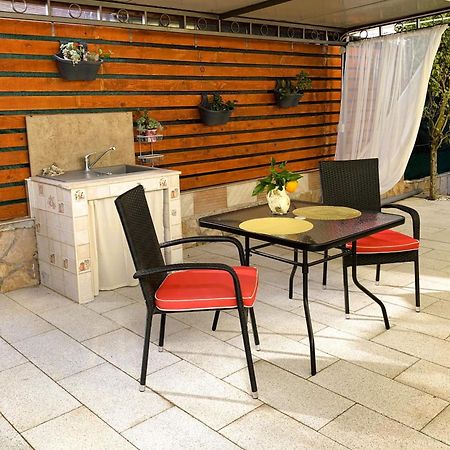 Apartments And Rooms Villa Dea Adults Only Ровинь Экстерьер фото