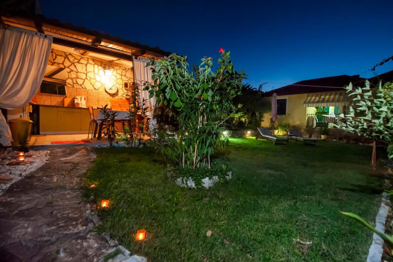 Apartments And Rooms Villa Dea Adults Only Ровинь Экстерьер фото