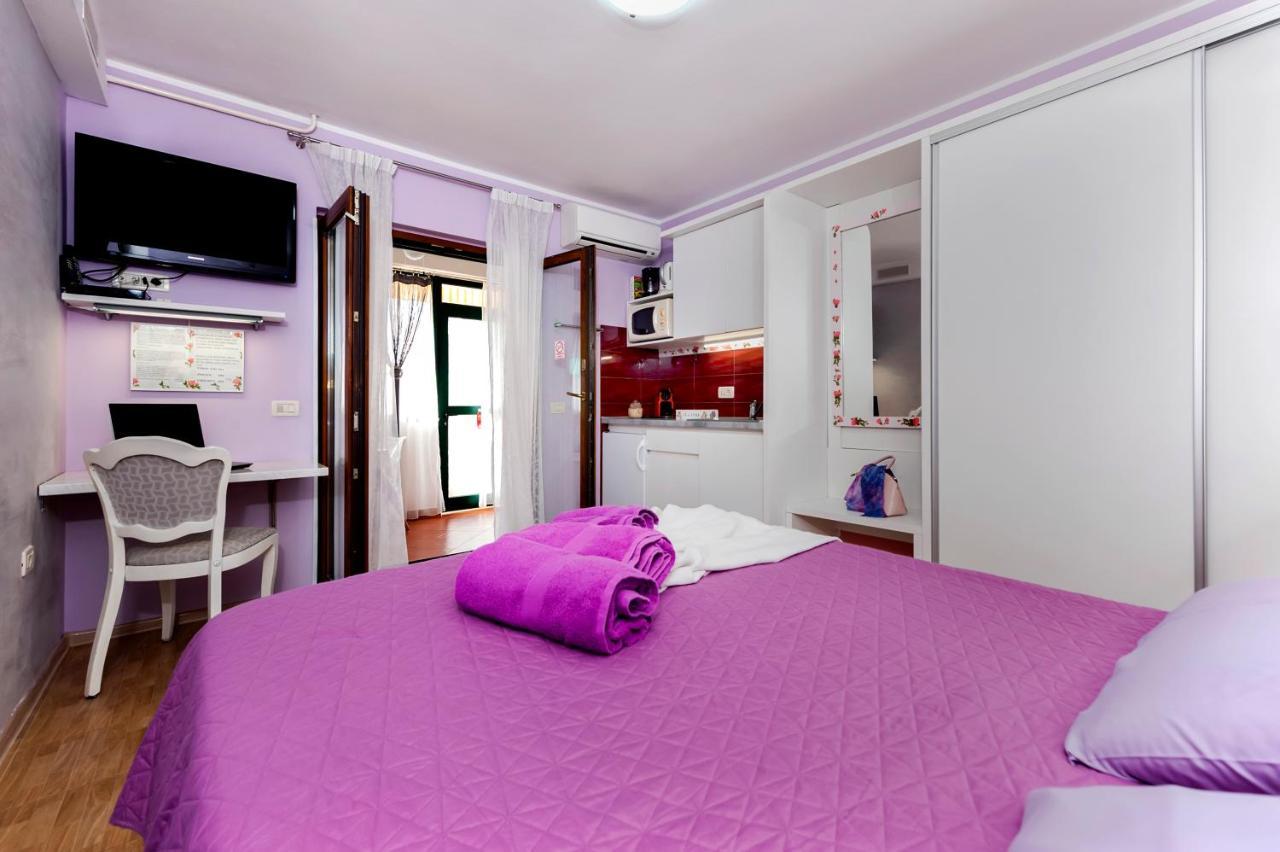 Apartments And Rooms Villa Dea Adults Only Ровинь Экстерьер фото