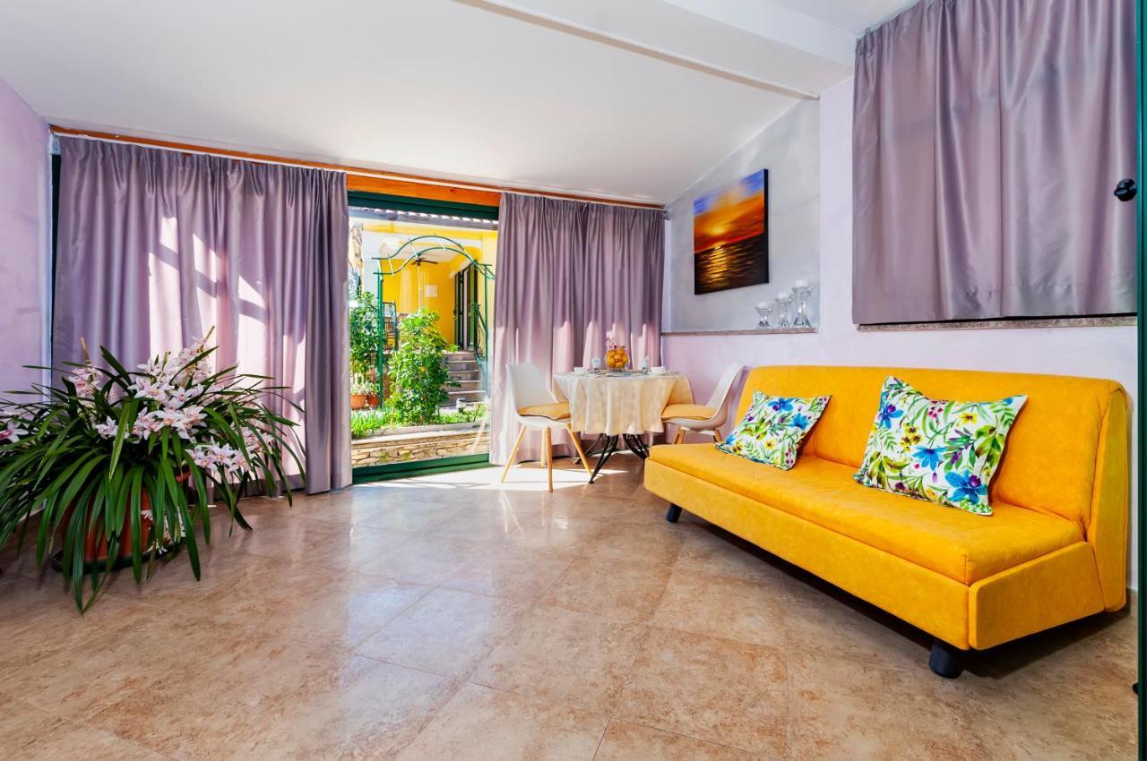 Apartments And Rooms Villa Dea Adults Only Ровинь Экстерьер фото
