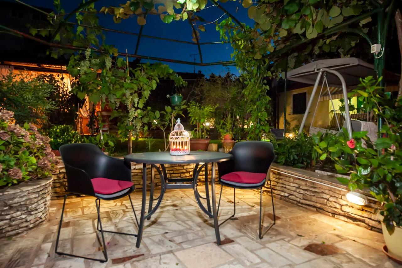 Apartments And Rooms Villa Dea Adults Only Ровинь Экстерьер фото
