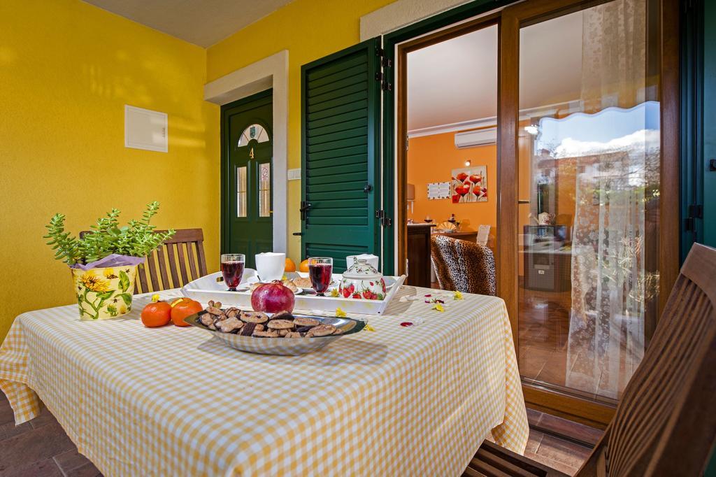Apartments And Rooms Villa Dea Adults Only Ровинь Экстерьер фото