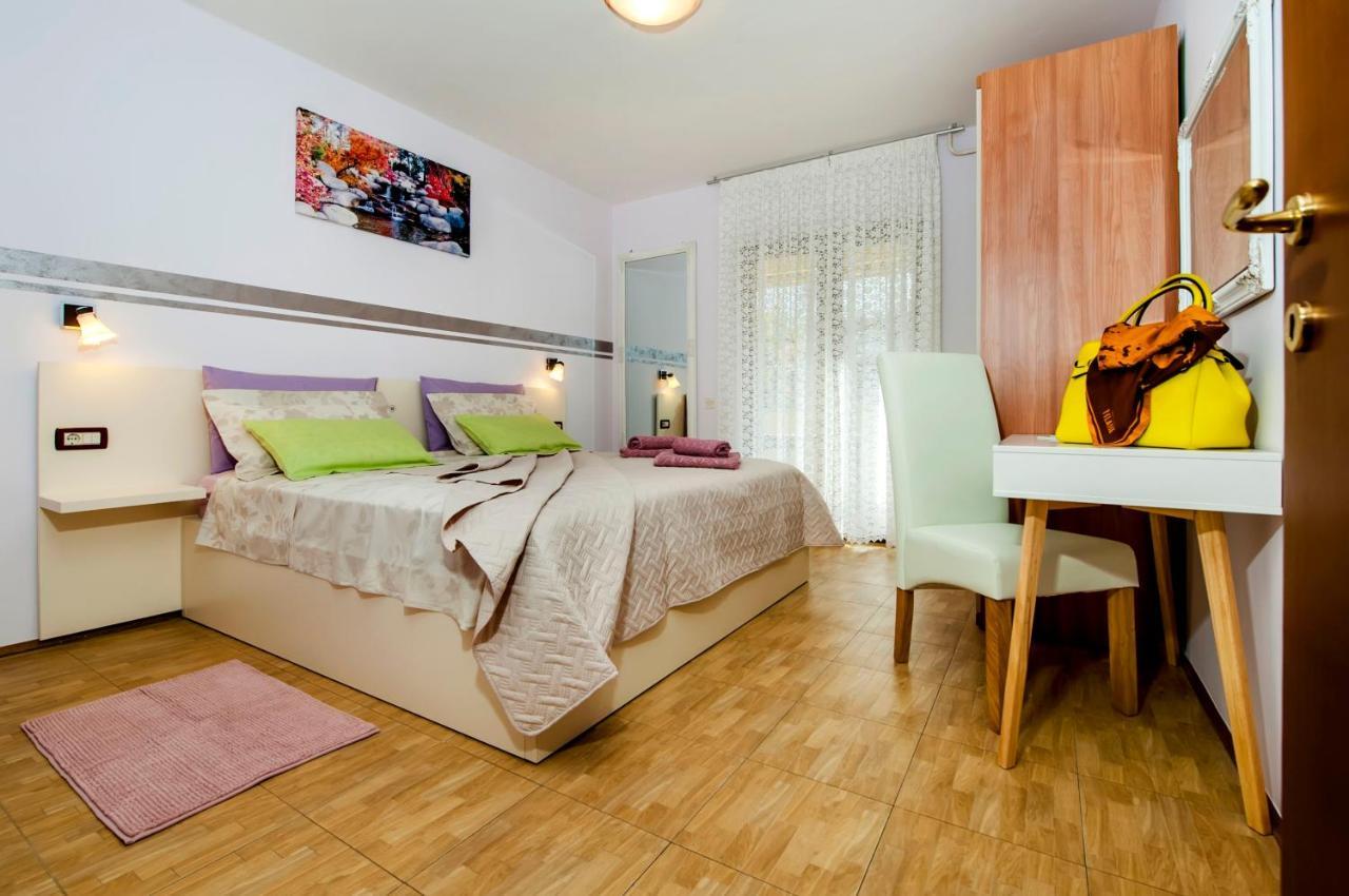 Apartments And Rooms Villa Dea Adults Only Ровинь Номер фото